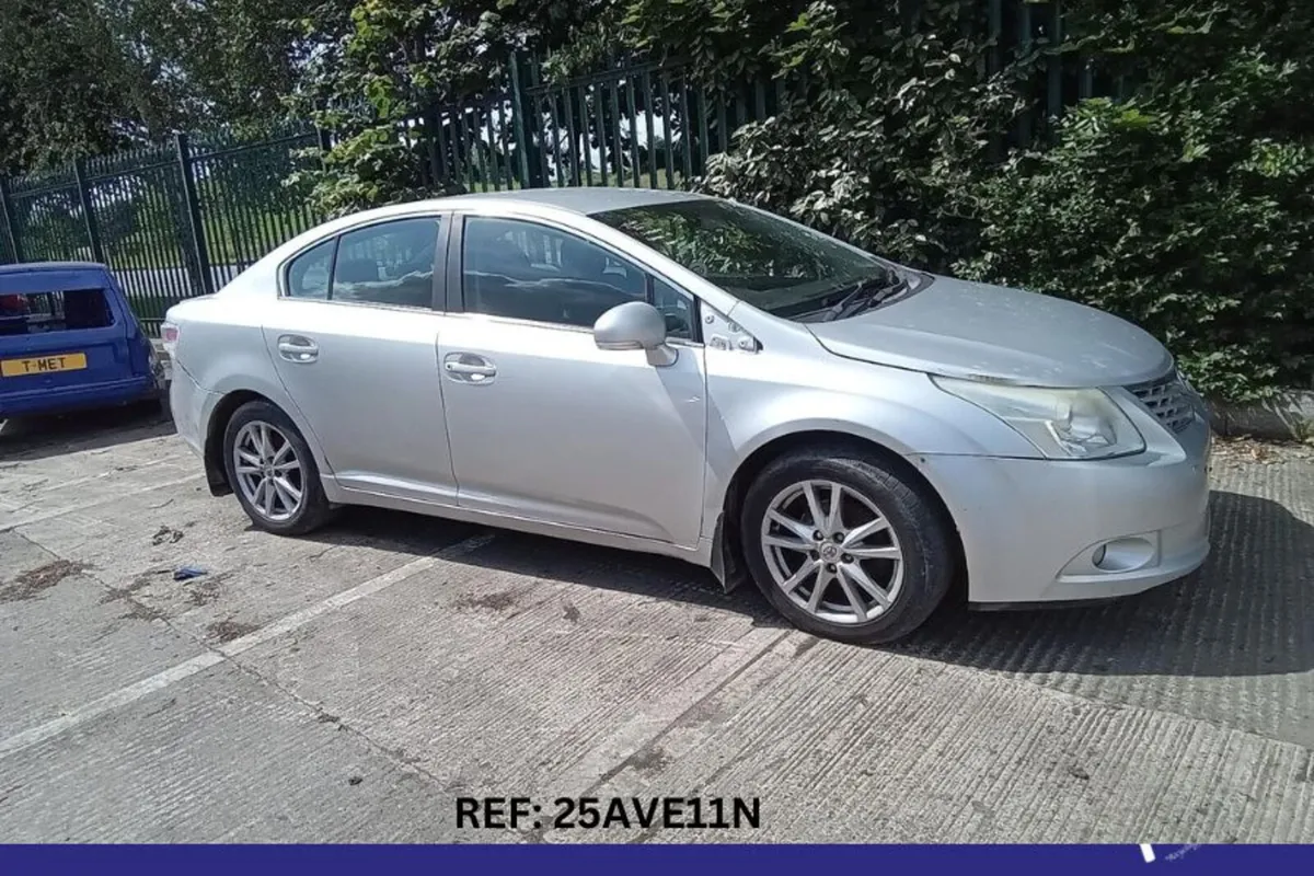 2011 TOYOTA AVENSIS BREAKING FOR PARTS - Image 3