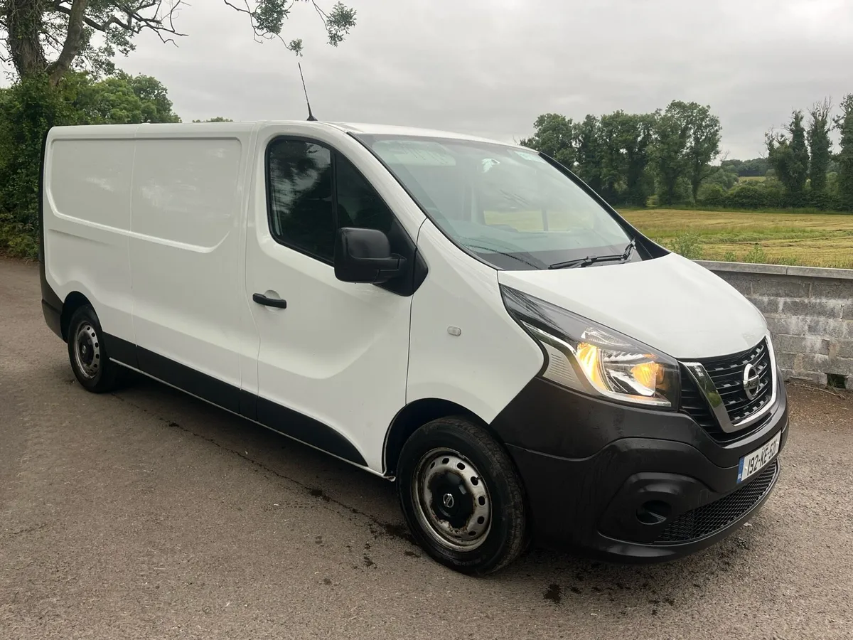 Nissan nv300 LWB - Image 1