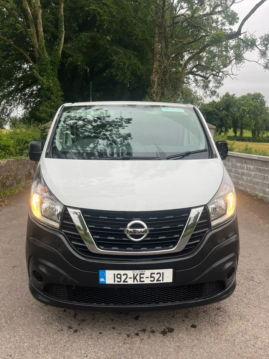 Nissan nv300 LWB - Image 2
