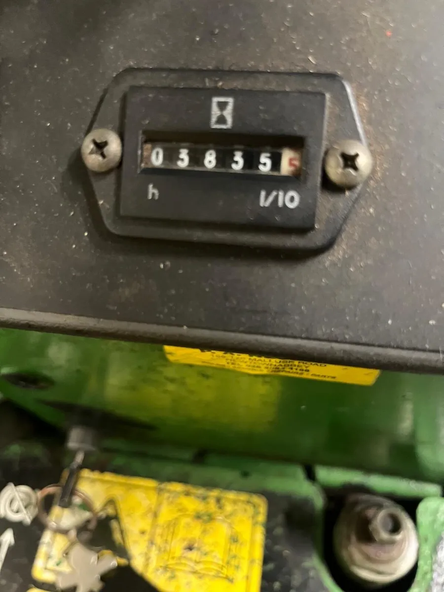 John Deere 2653 A triple gang mower - Image 3
