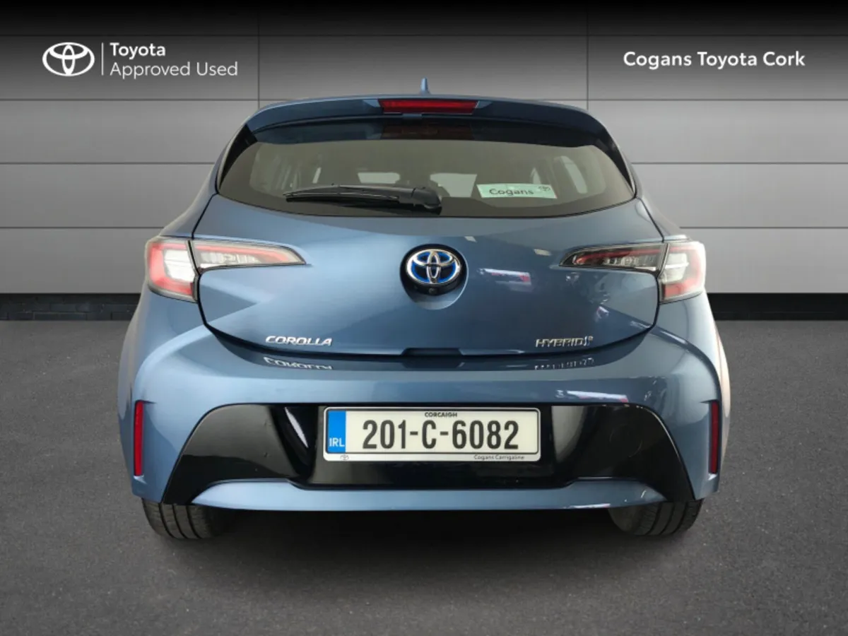 Toyota Corolla HYBRID LUNA H/B 4DR AUTO - Image 4