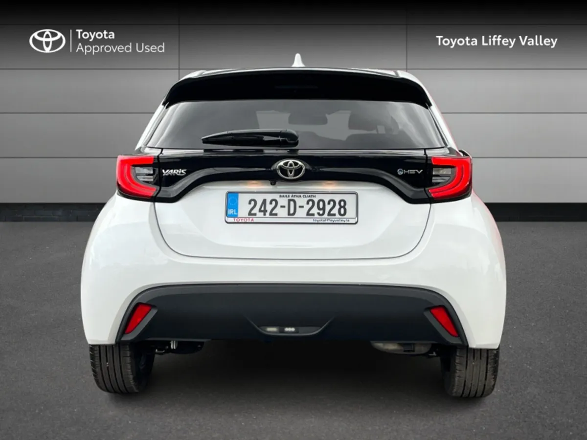 Toyota Yaris Yaris Hybrid 115 L-SPORT - Image 4