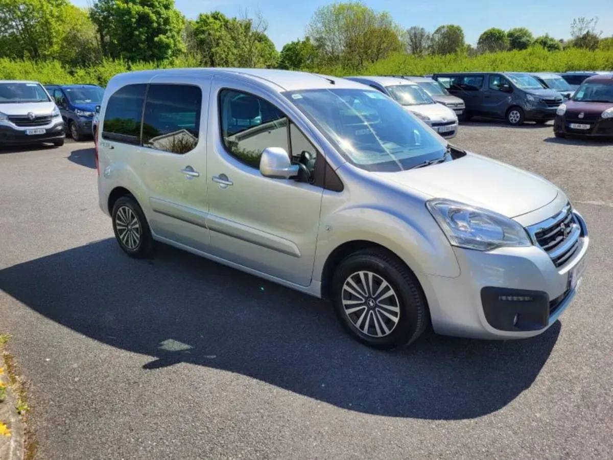 Wheelchair Accessible Peugeot Partner - Image 4