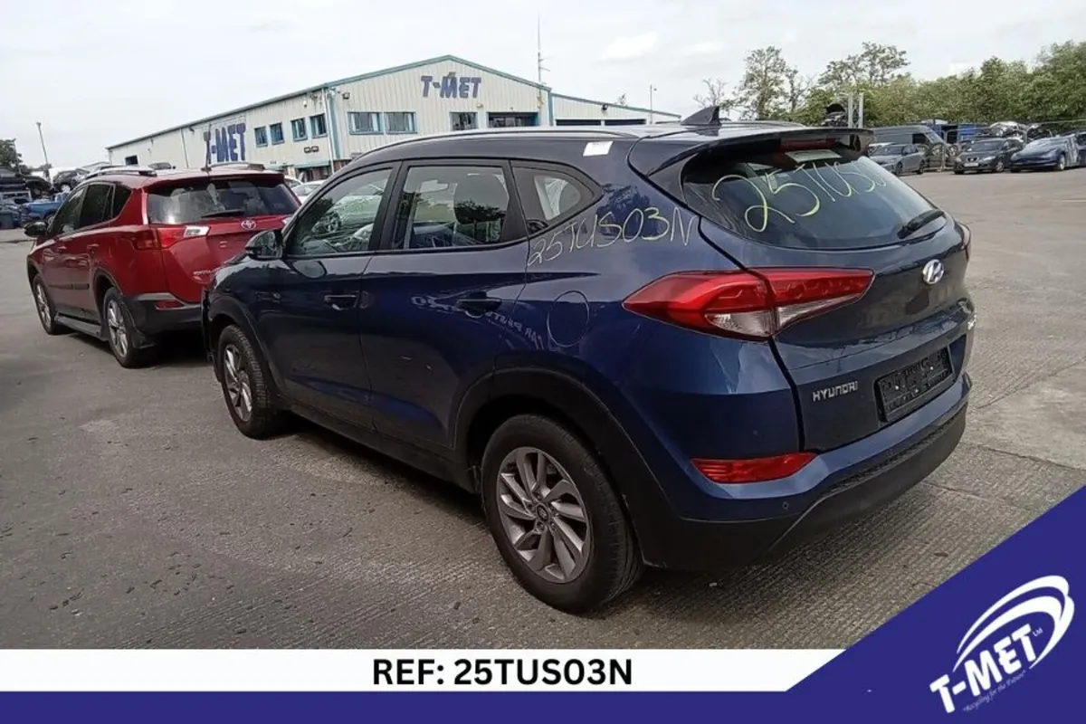 2017 HYUNDAI TUCSON BREAKING FOR PARTS - Image 3