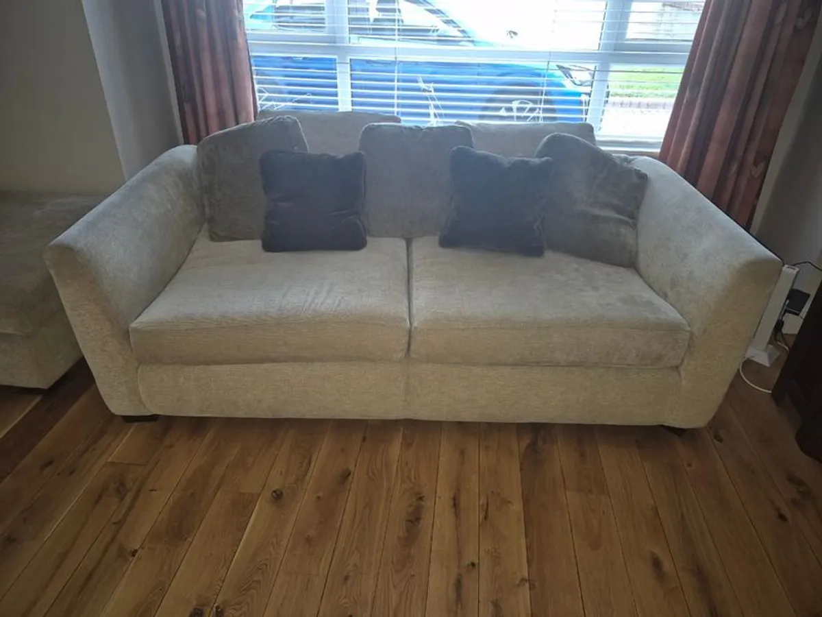 Sofa - Image 3