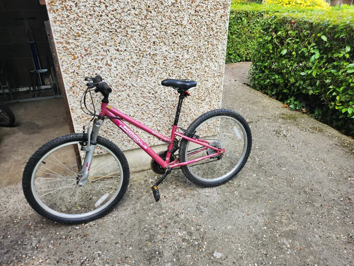 Girls bike - Image 1