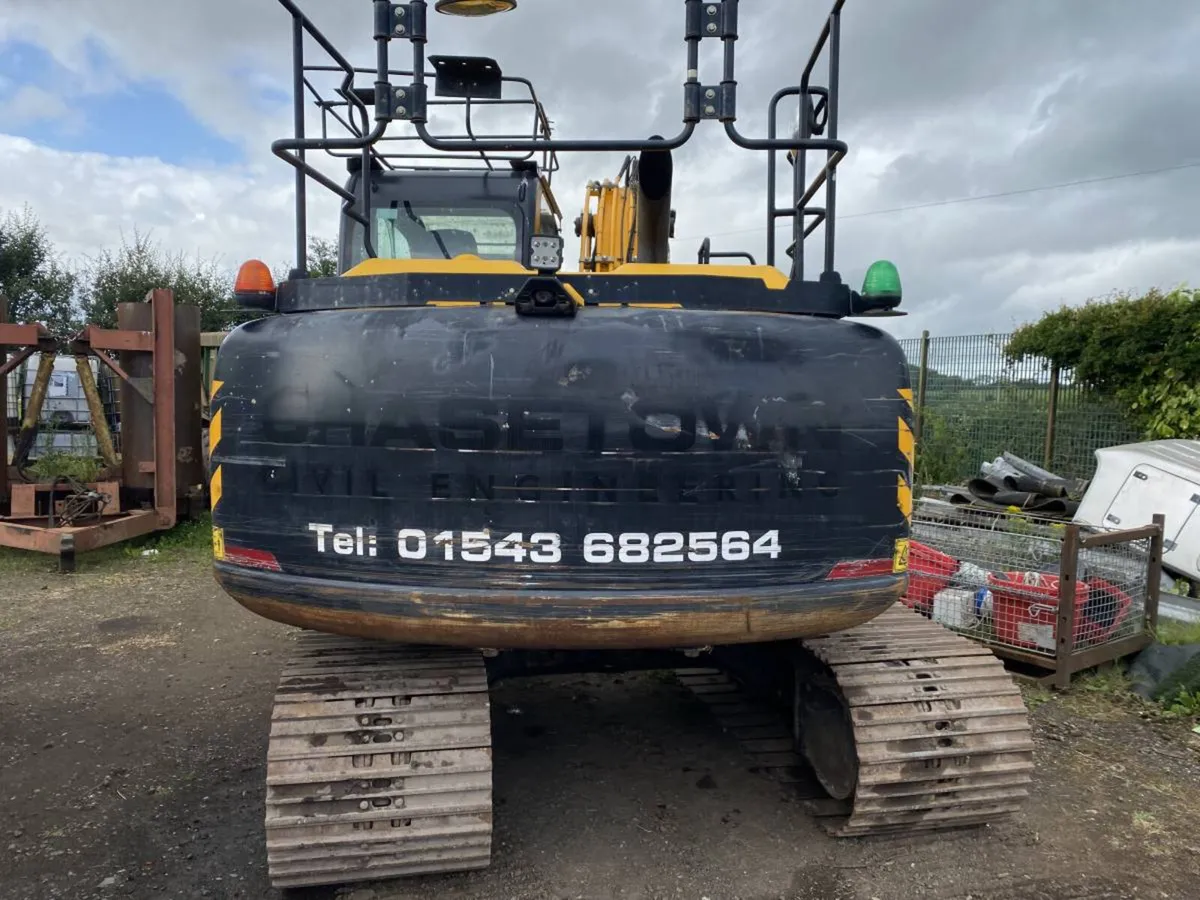 2018 JCB JS 145 LC Excavator - Image 4
