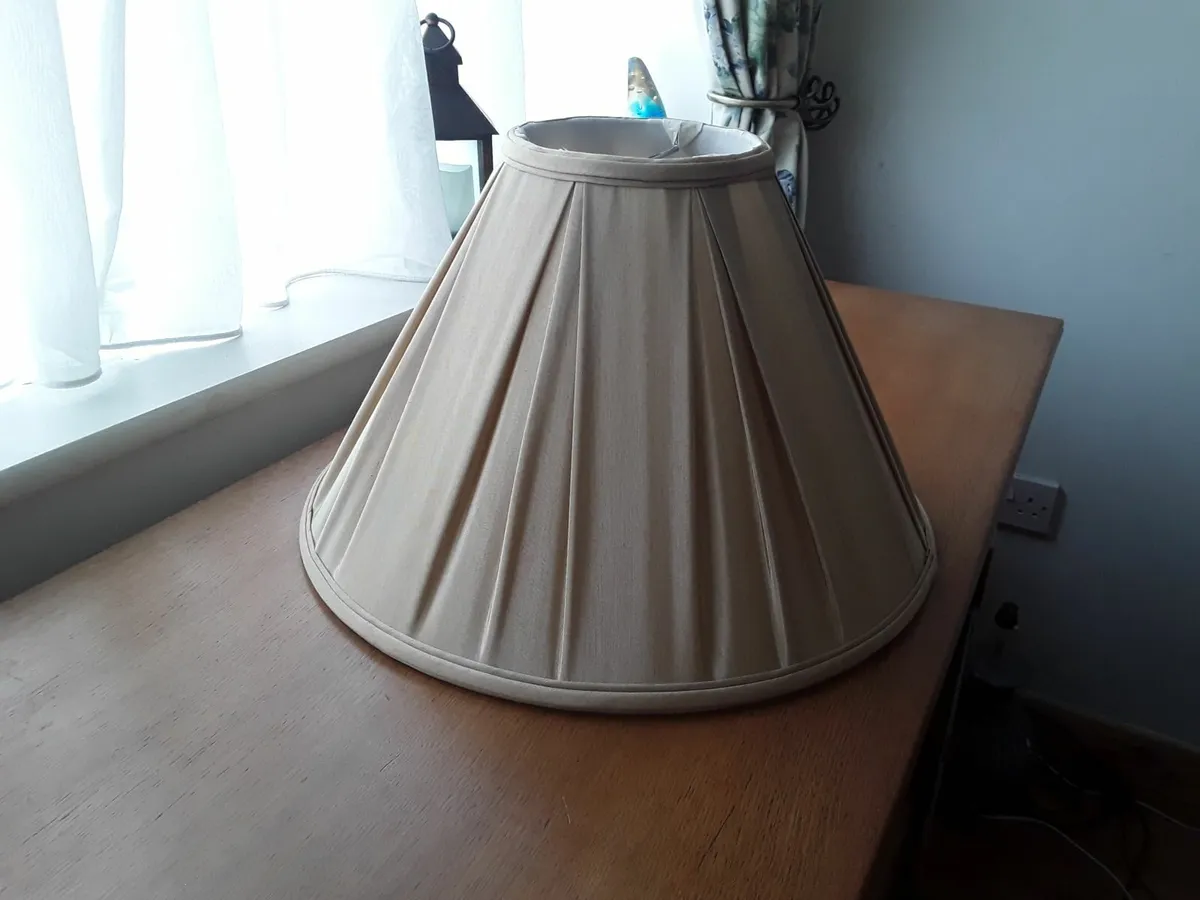 Brand new vintage pendant shade - Image 1