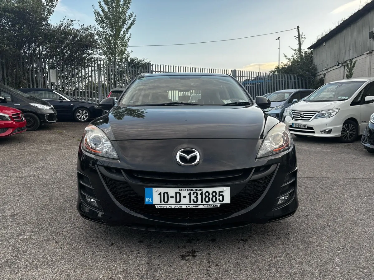 Mazda 3 **Top Spec** Heated Seats, Alloy Wheels - Image 2