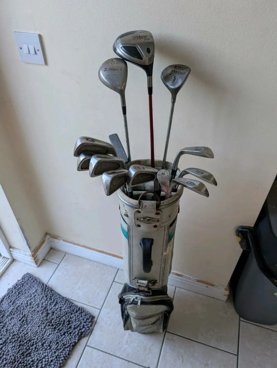Cheap adult Golf clubs & Titleist driver - Image 1