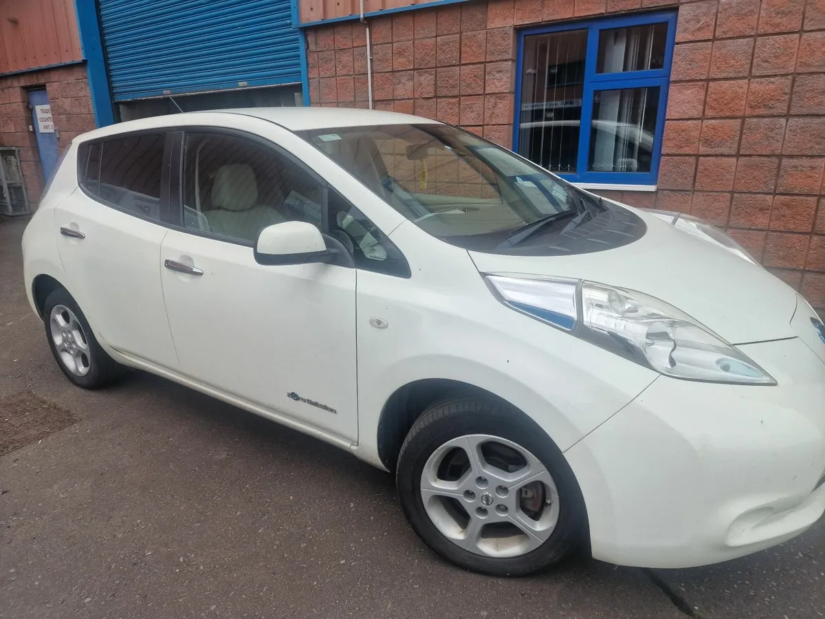 Nissan Leaf 2015 - Image 4