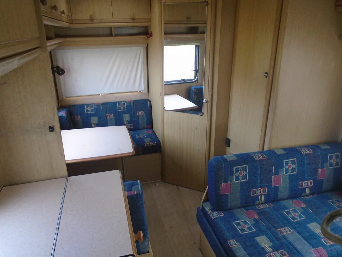 5/6 Berth Fiat Ducato Motor Home - Image 4