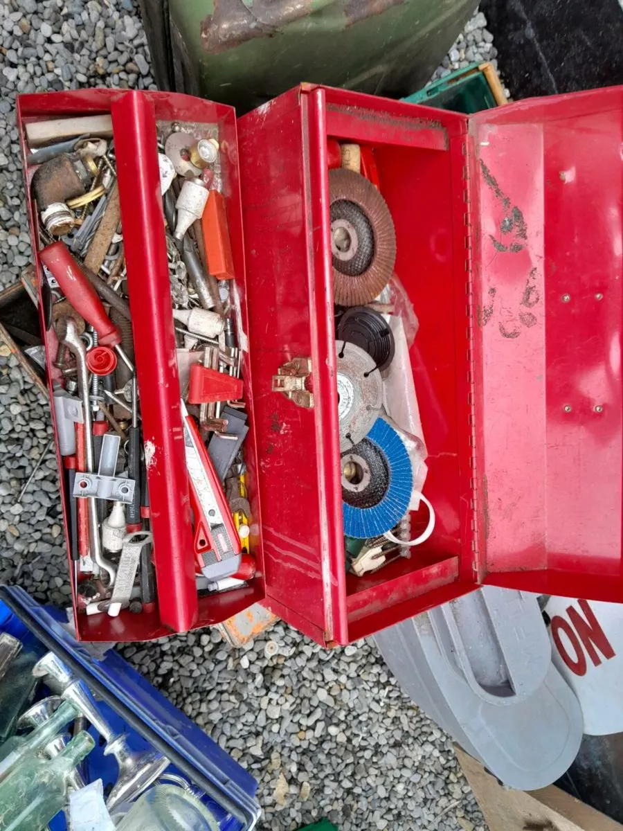 3 boxes of tools - Image 1