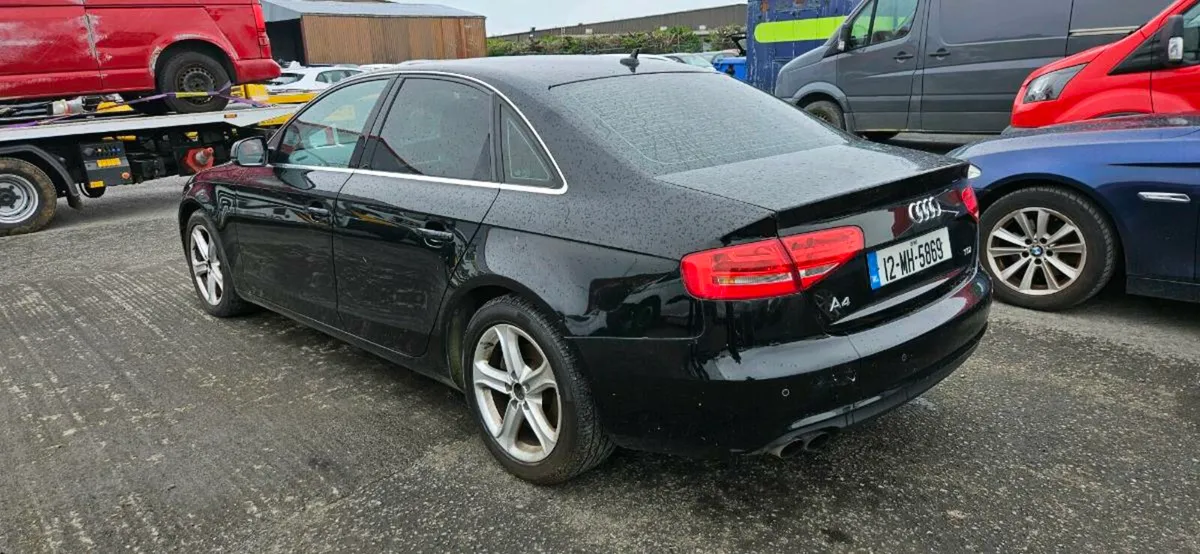 AUDI A4 2.0 TDI LEATHER INTERIOR NO OFFERS - Image 4