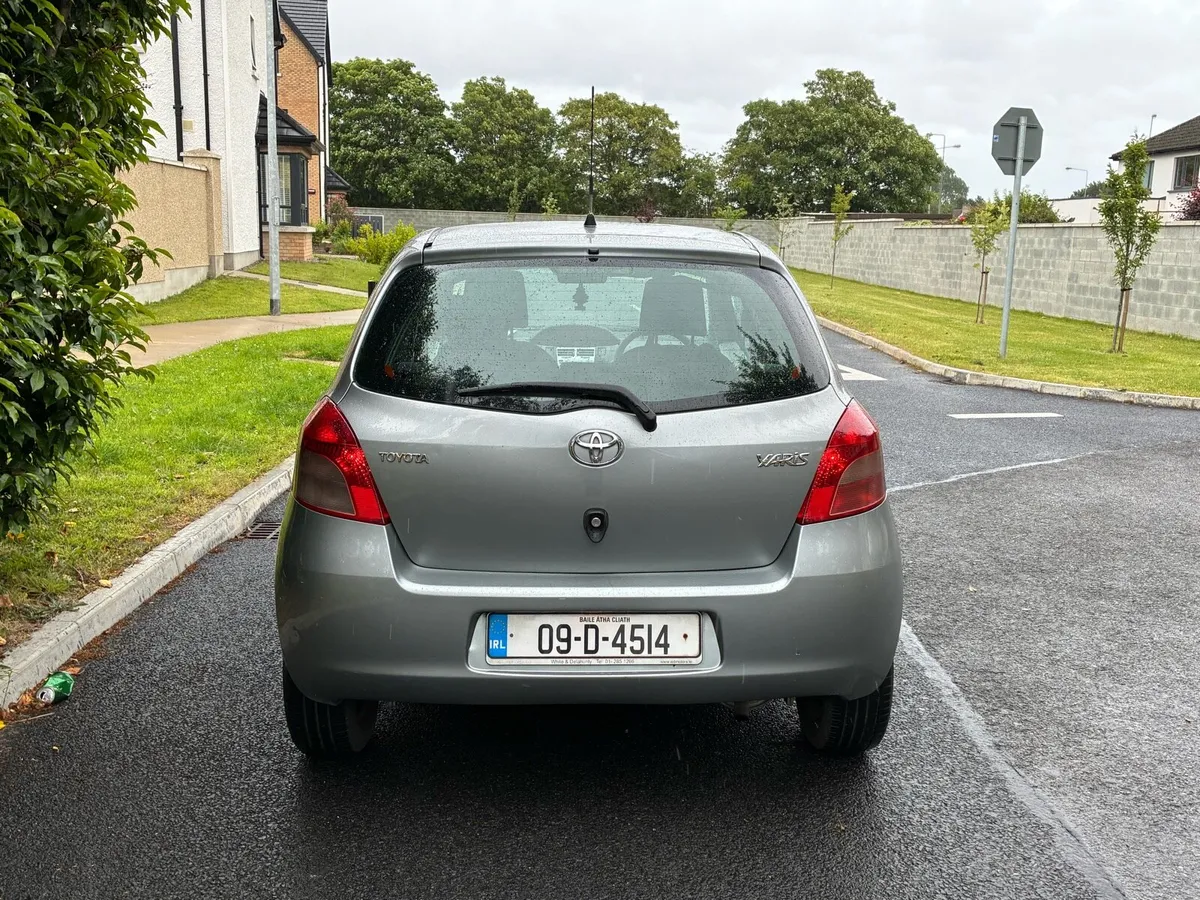 09 Toyota Yaris 1.0petrol Manual New Nct low km - Image 3