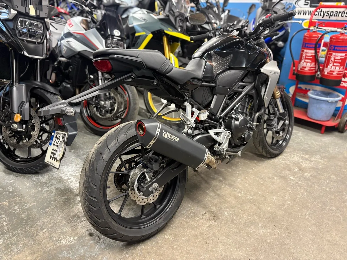 2021 Honda CB300R - Image 3