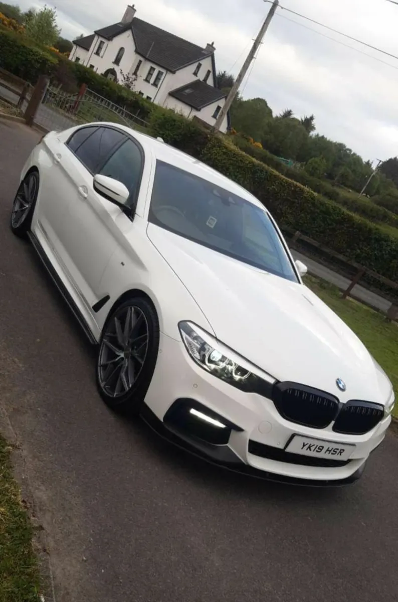 BMW 5-Series 2019 - Image 1
