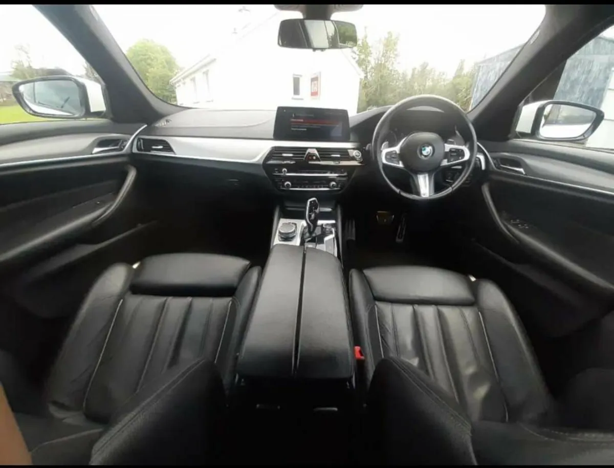 BMW 5-Series 2019 - Image 3