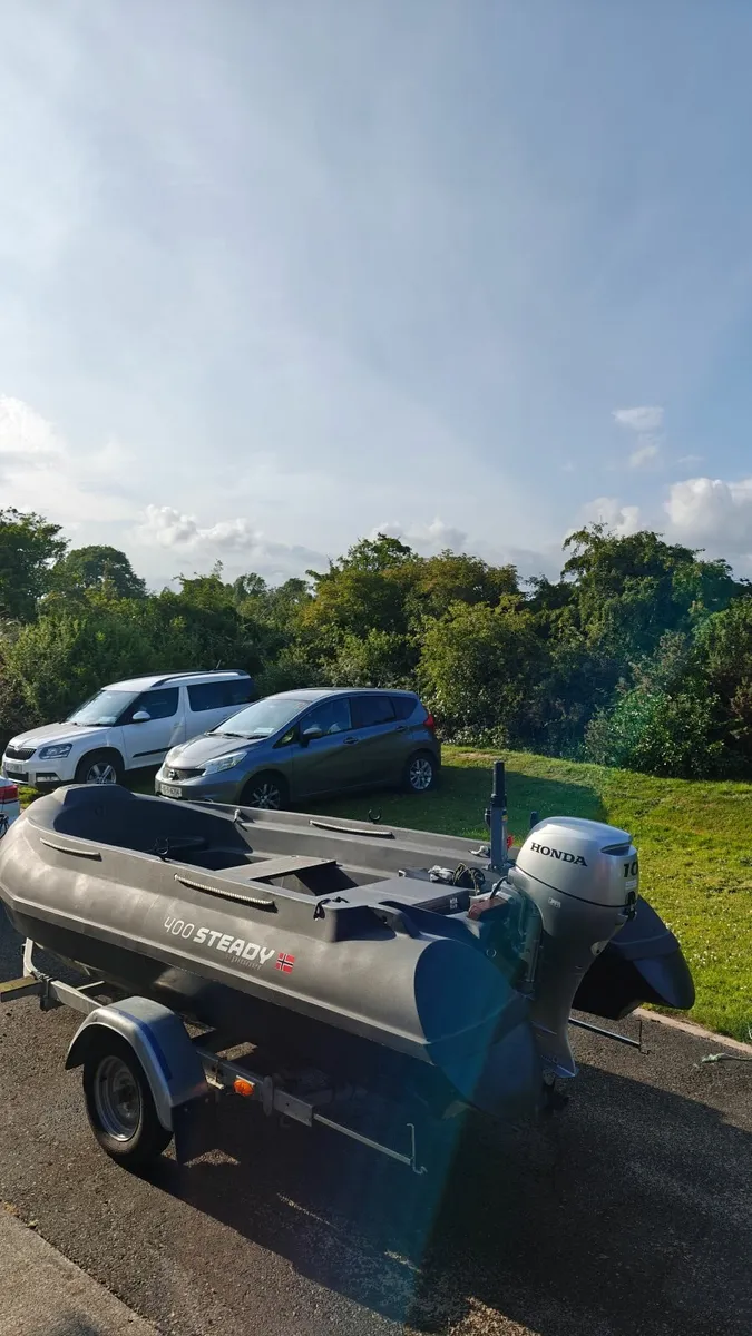 Boat, Engine and Trailer - Pioneer Steady 400 - Image 4