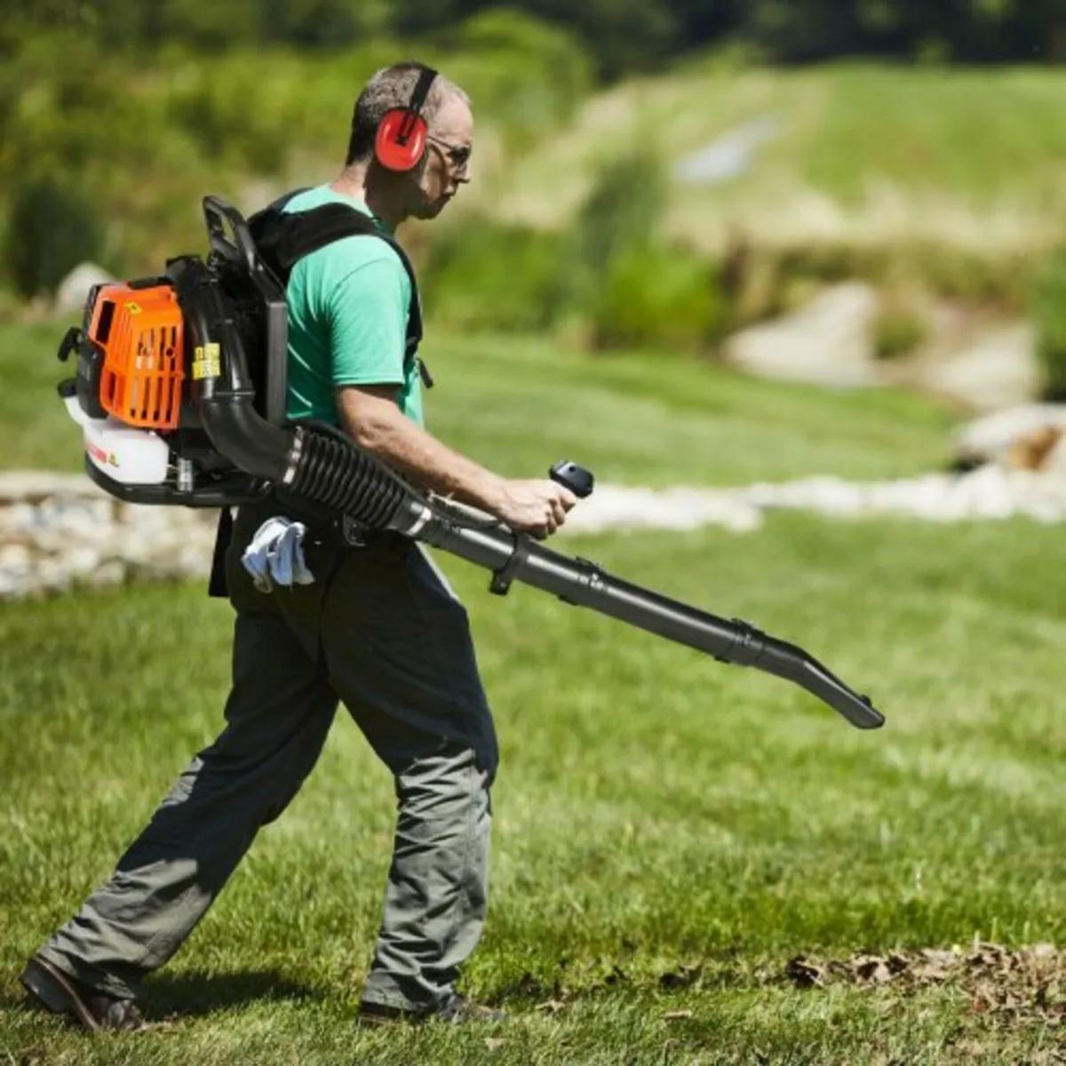 Backpack Leaf Blower 62CC 2-Cycle Gas Leaf Blower - Image 4