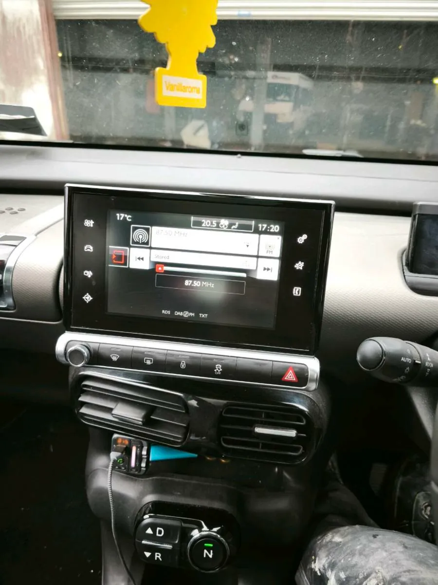 Citroen cactus C4 Automatic - Image 4