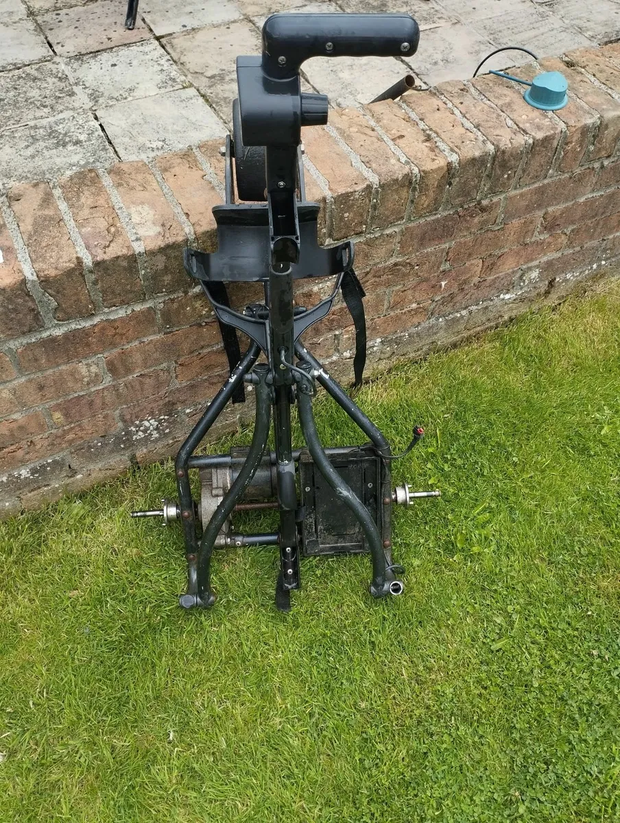Golf trolley - Image 2