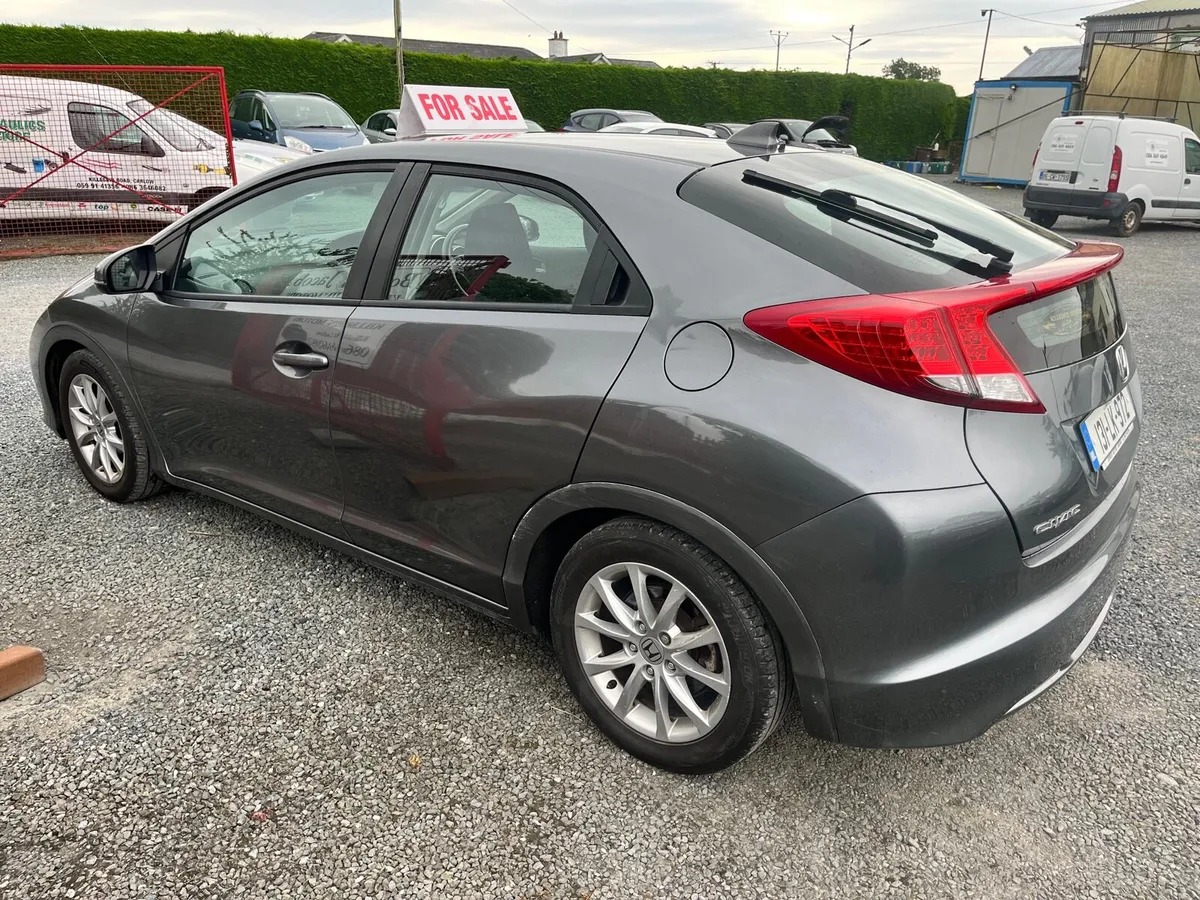 Honda Civic  petrol - Image 3