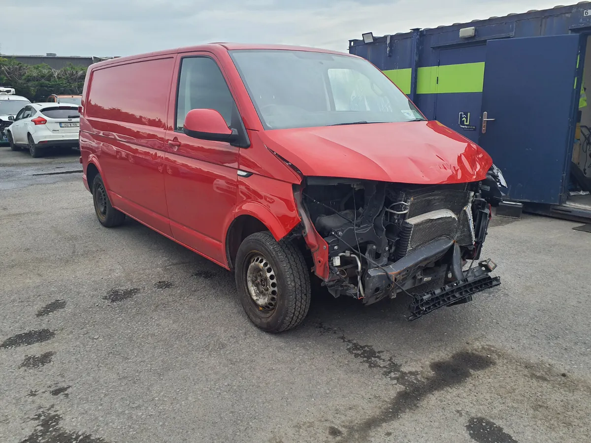 2018 vw transporter - Image 1