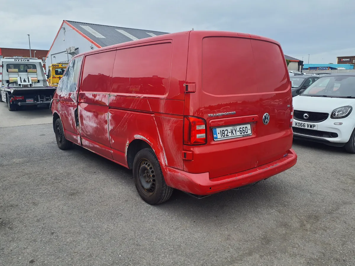 2018 vw transporter - Image 4