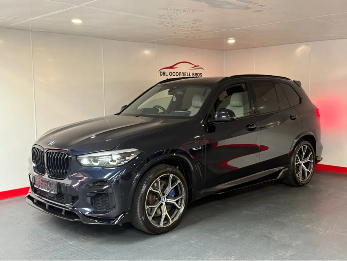 BMW X5 XDRIVE45E M SPORT AUTO - Image 4