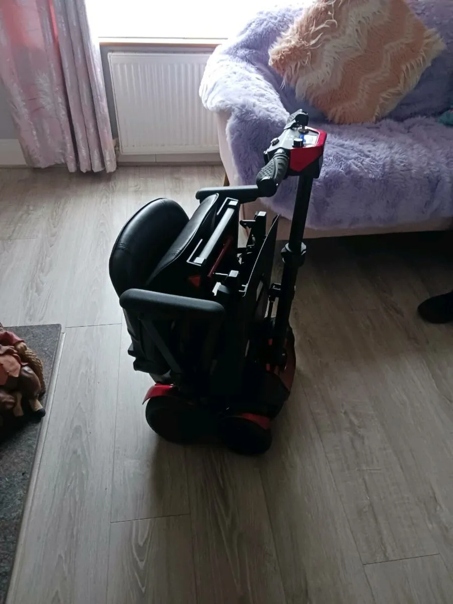 Mobile electric scooter - Image 1