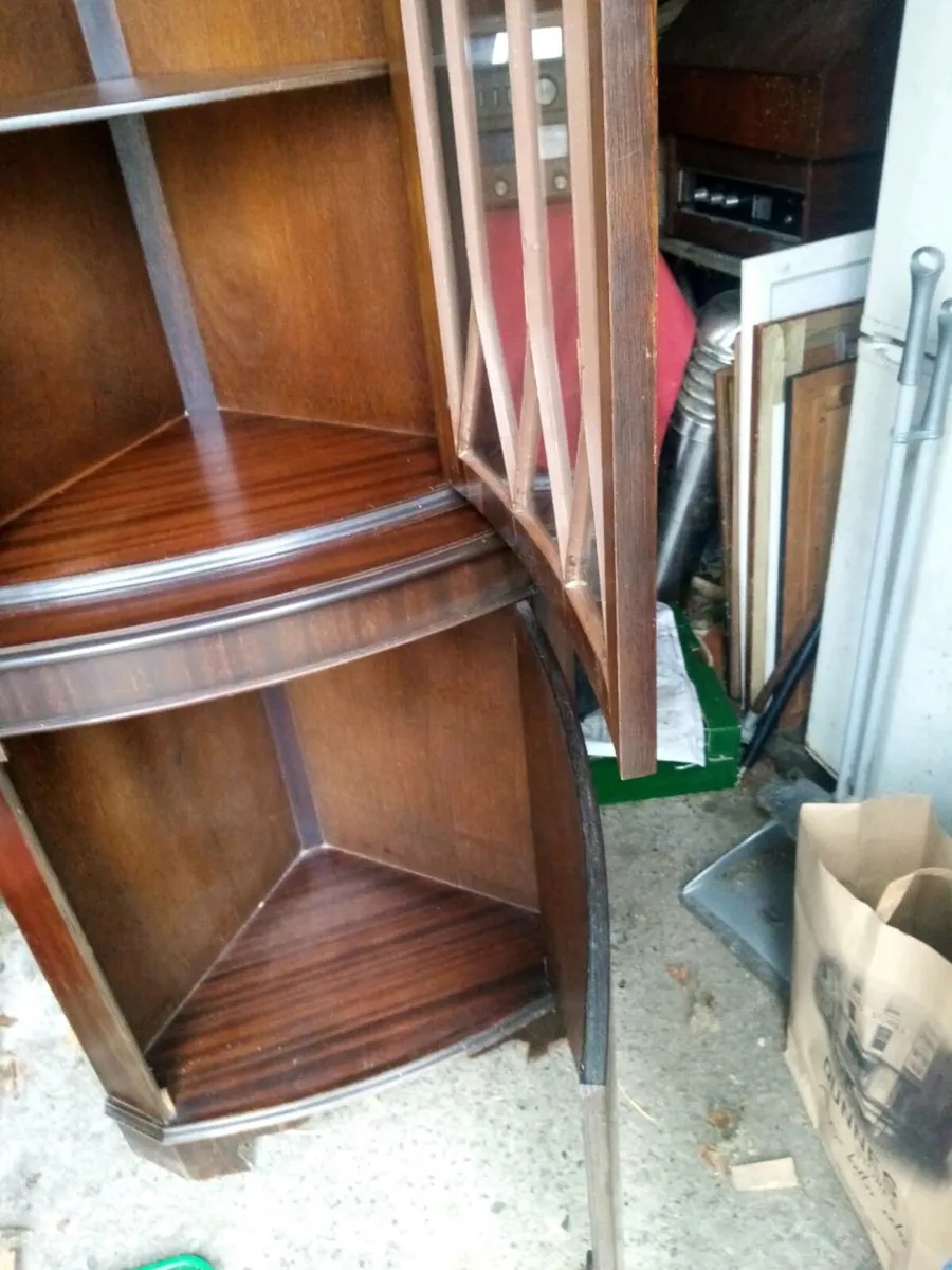 Corner cabinet - Image 1