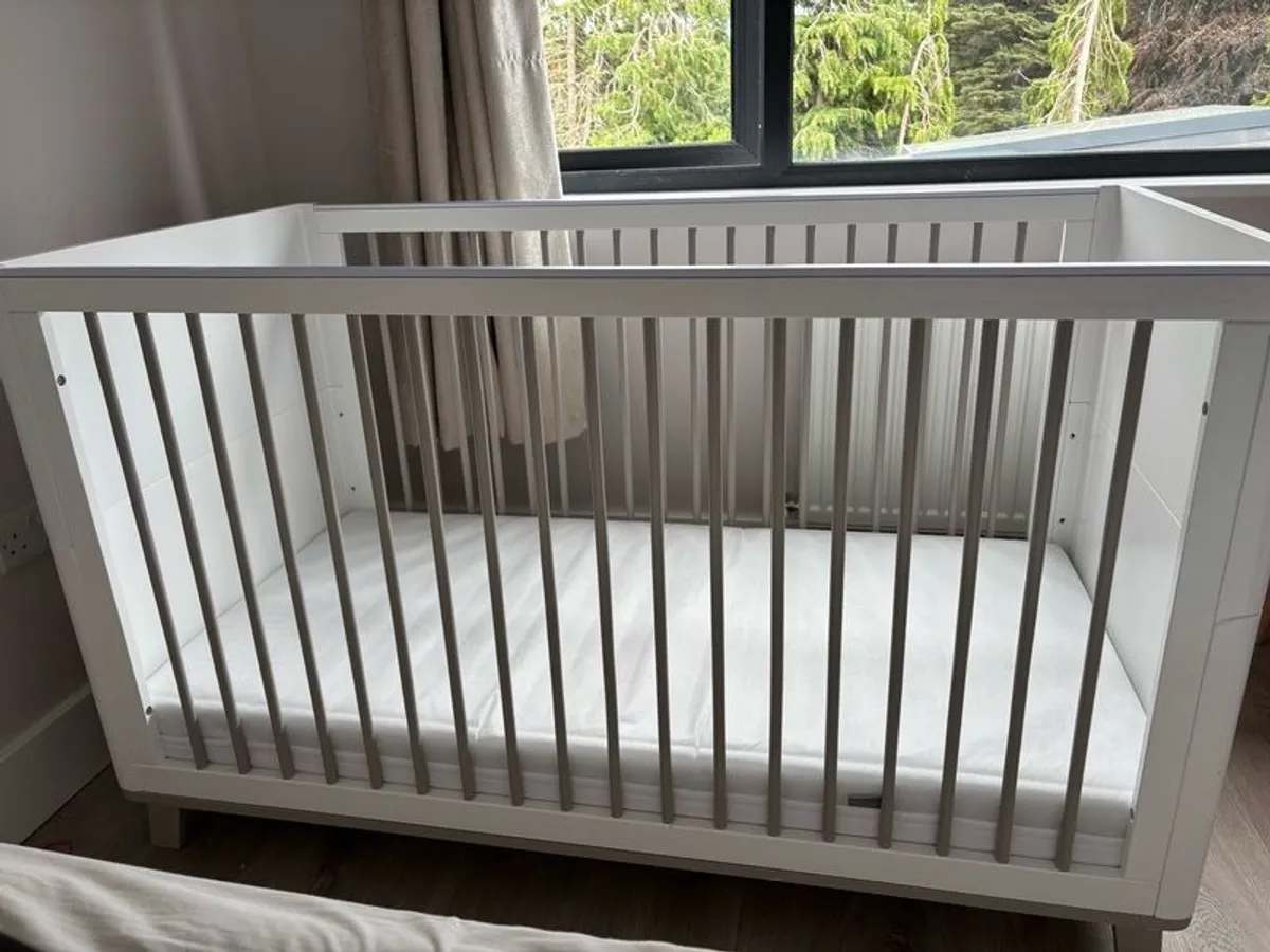 Baby Elegance Lola Cotbed - Image 2
