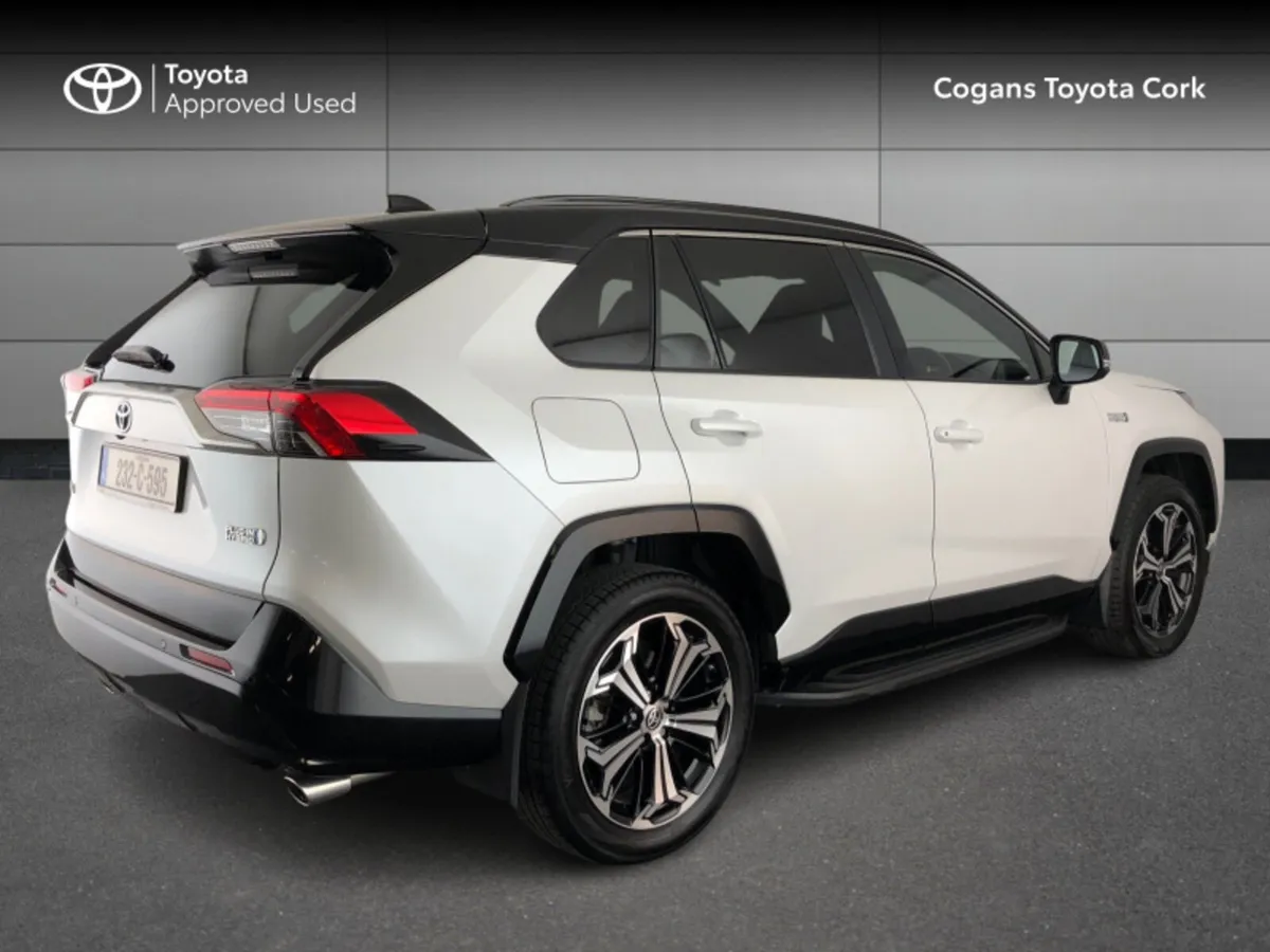 Toyota RAV4 RAV4 PLUG-IN HYBRID SPORT - Image 2