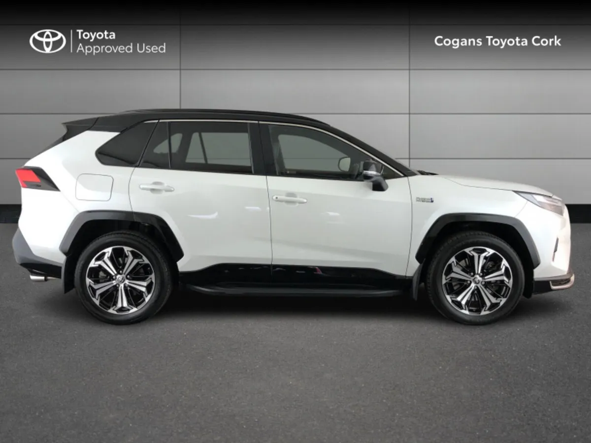 Toyota RAV4 RAV4 PLUG-IN HYBRID SPORT - Image 3
