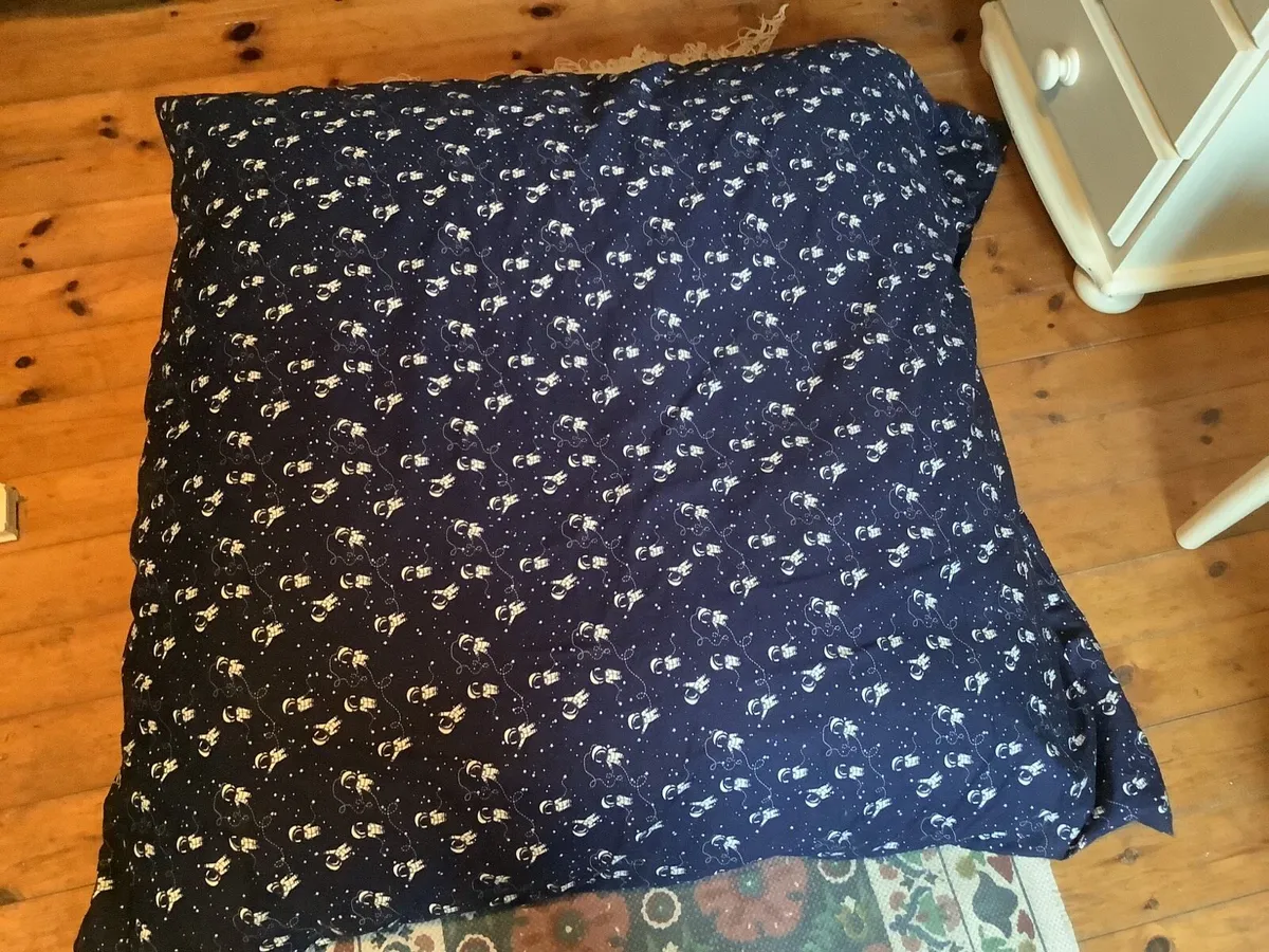 Bean Bags. - Image 1