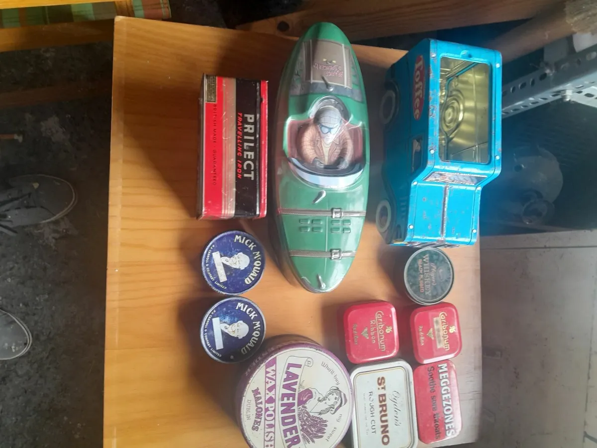 A group  of vintage tins - Image 1