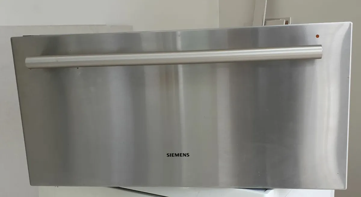Siemens Warming Drawer - Image 1