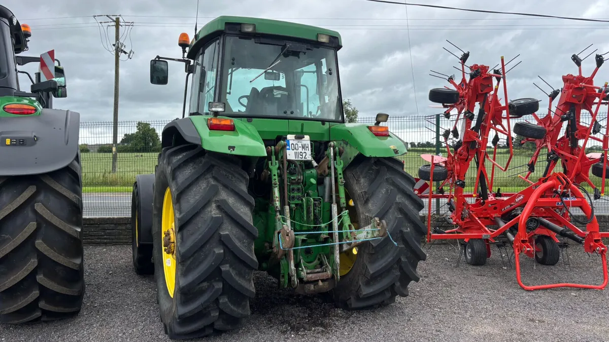 2000 John Deere 7710 - Image 3