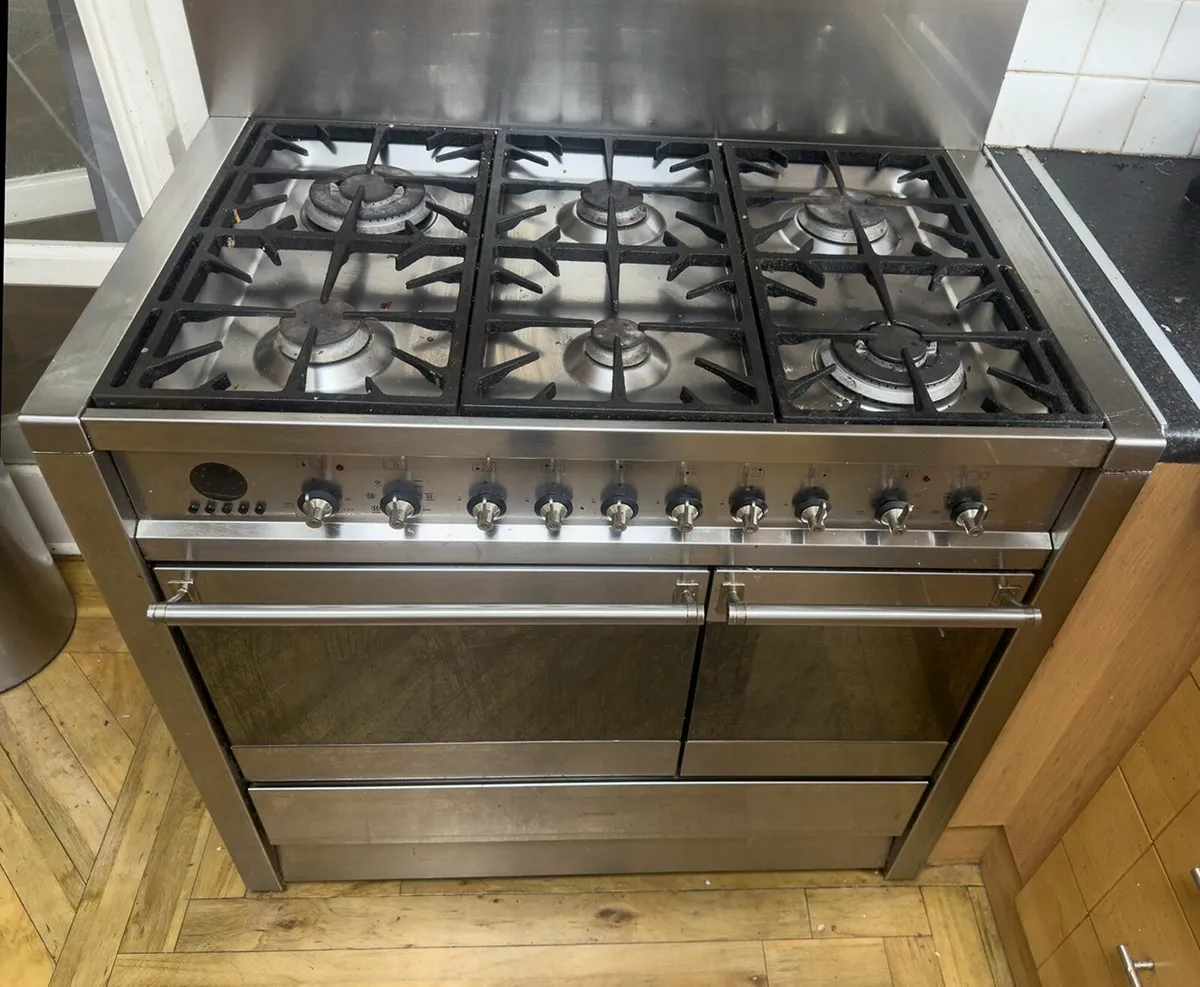 Smeg 100cm dual fuel range cooker - Image 1