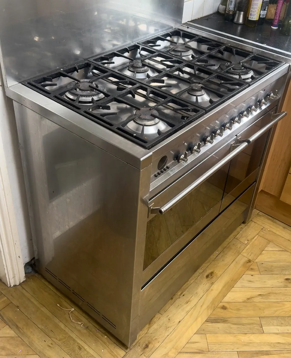 Smeg 100cm dual fuel range cooker - Image 2