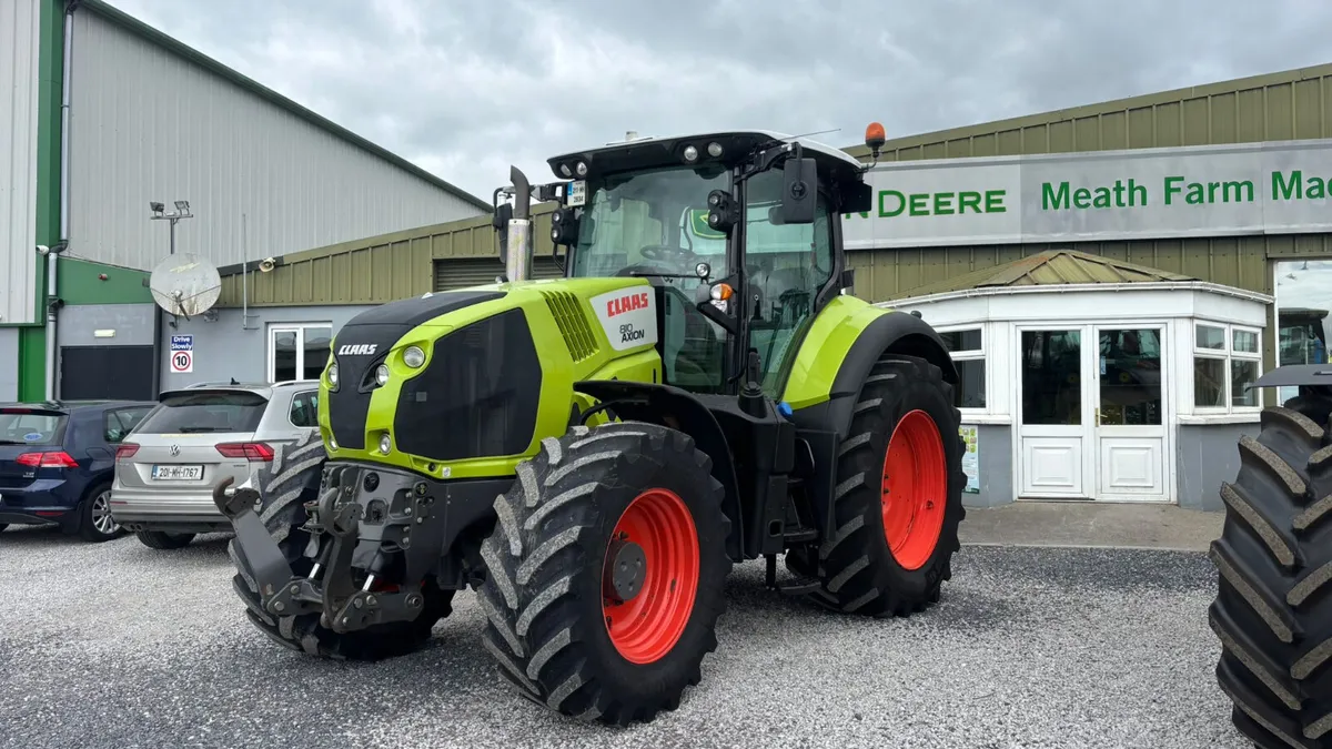 2021 Claas Axion 810 - Image 1