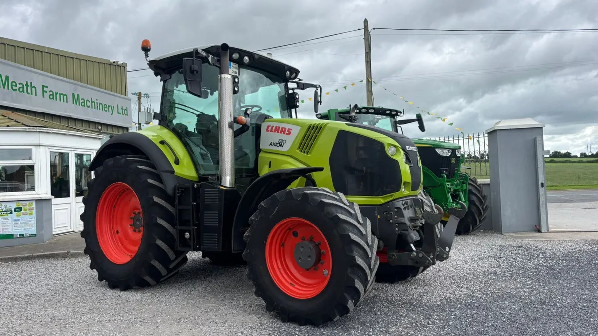 2021 Claas Axion 810 - Image 2