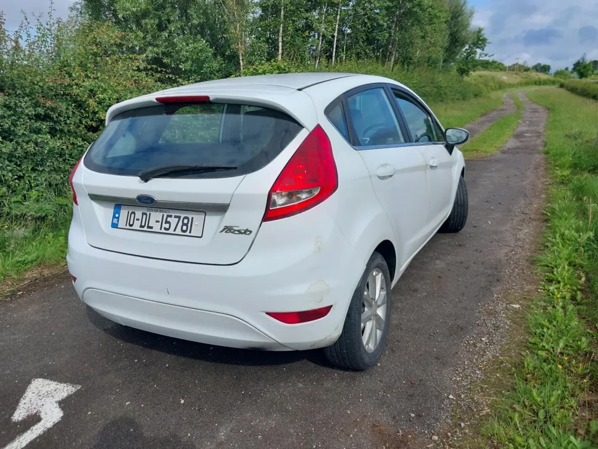 Ford Fiesta 1.4 for parts or repairs - Image 2