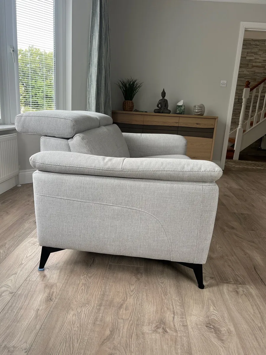 2 seater couch - Image 3