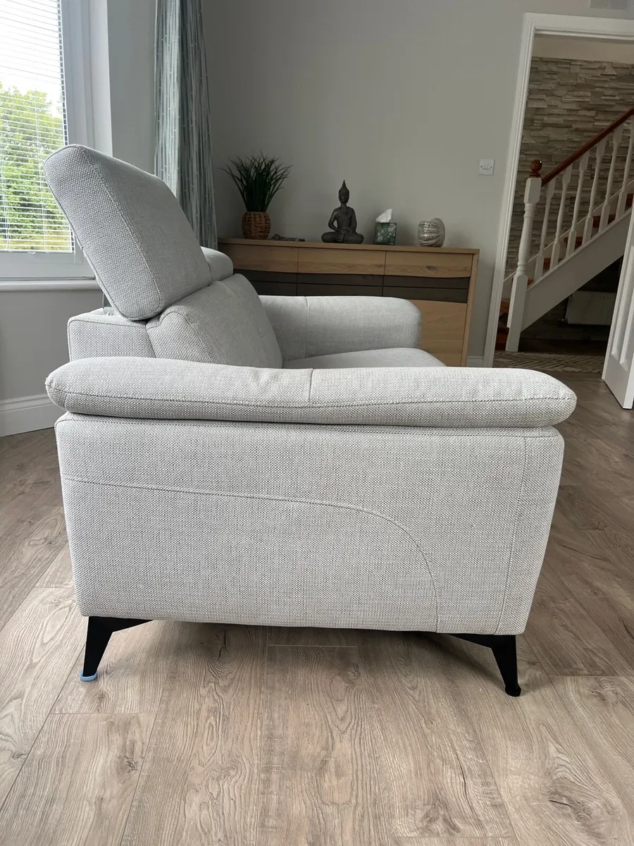 2 seater couch - Image 4