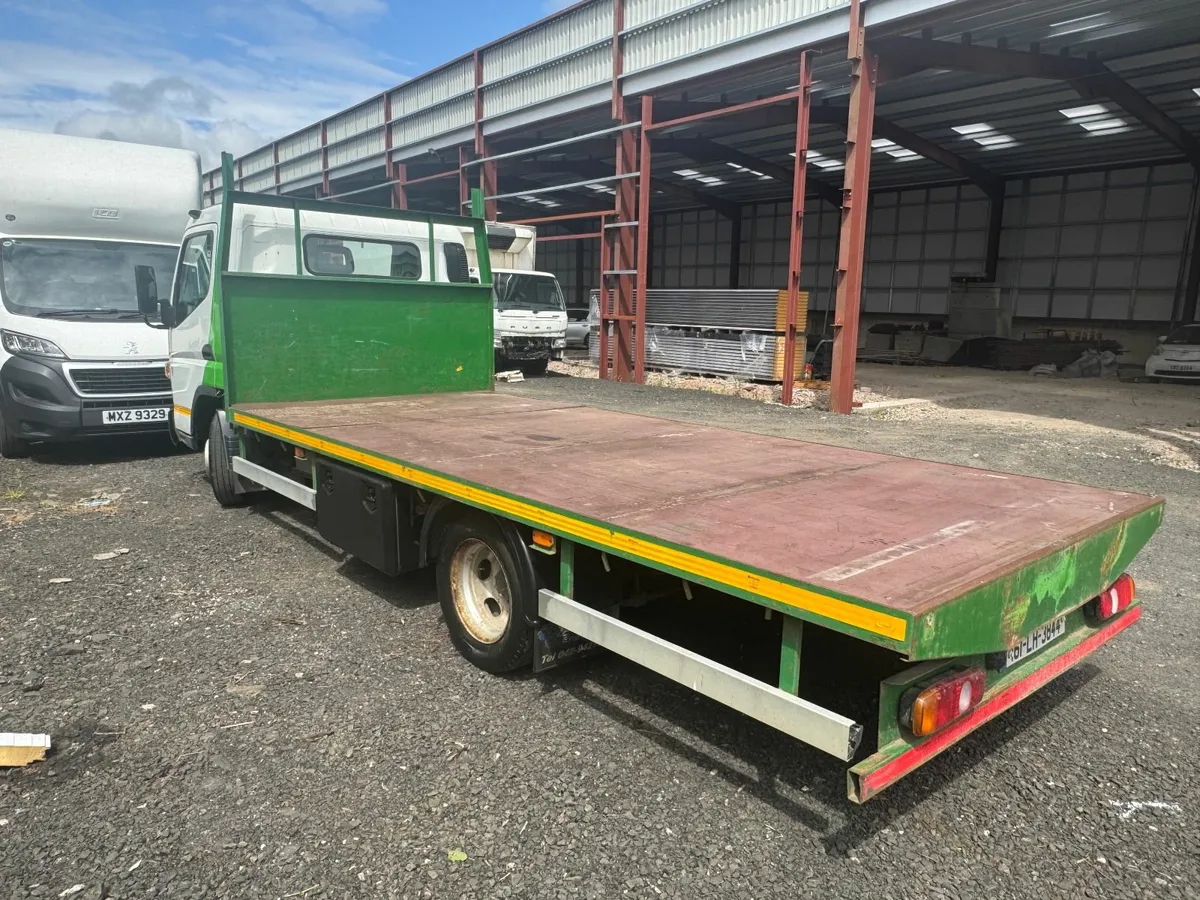 2016 Mitsubishi Canter / Fuso 3.5 Ton Flat body - Image 2