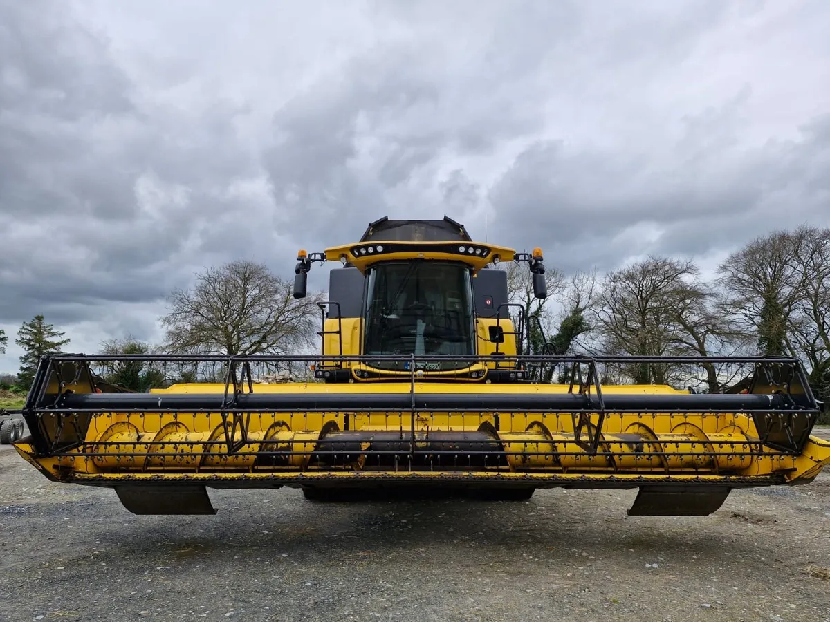 New Holland 8.70 - Image 1