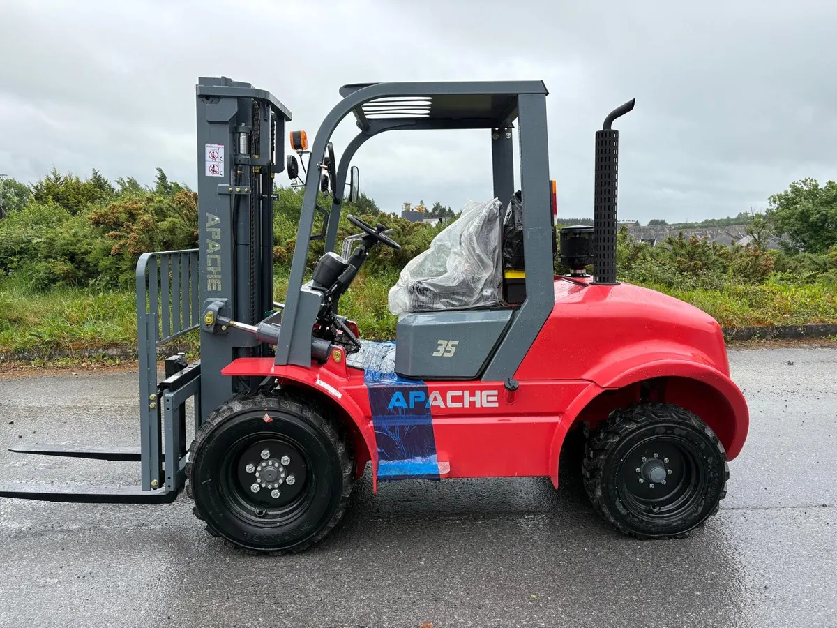 2025 Apache CPCD35 Forklift - Image 4