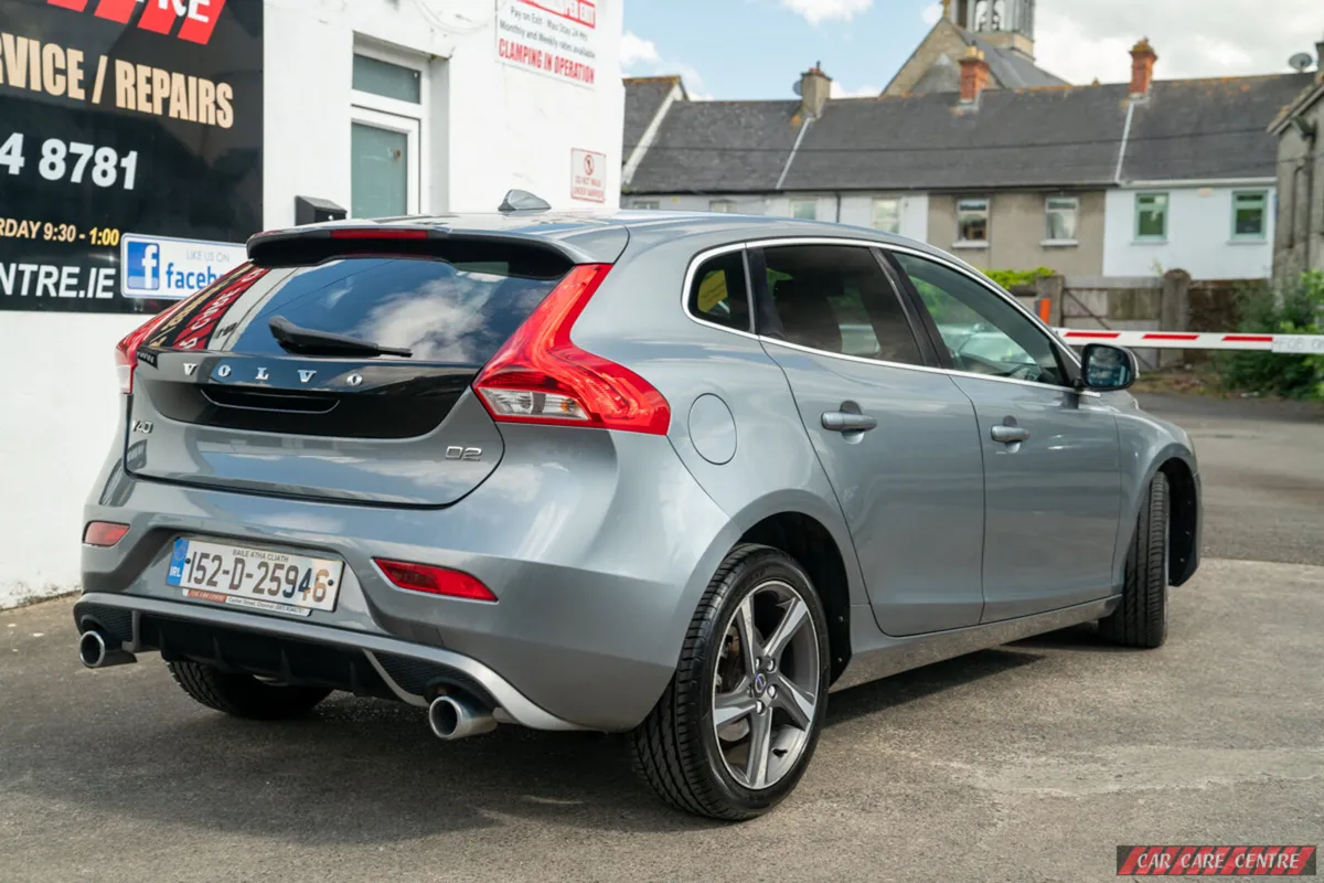 🔥 2015 Volvo V40 2.0 Diesel 🔥 R Design - Image 2